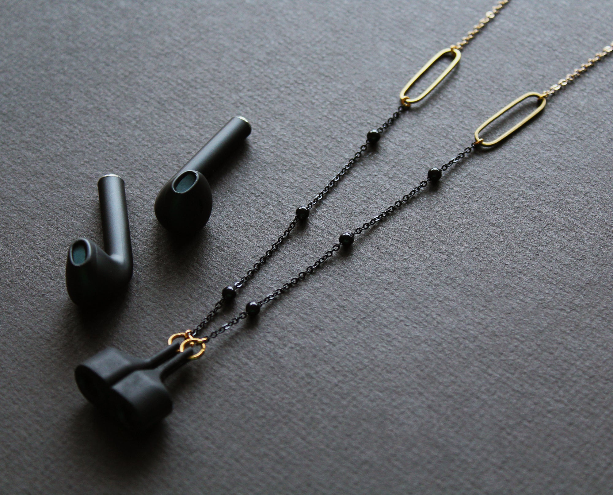 Sidonie Earbud Chain