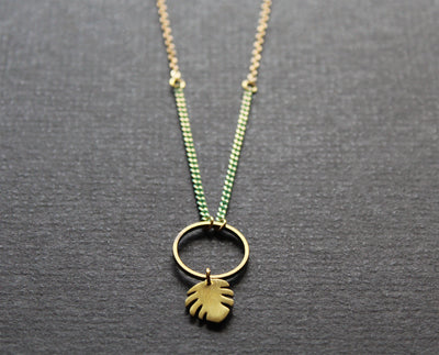 Monstera Necklace