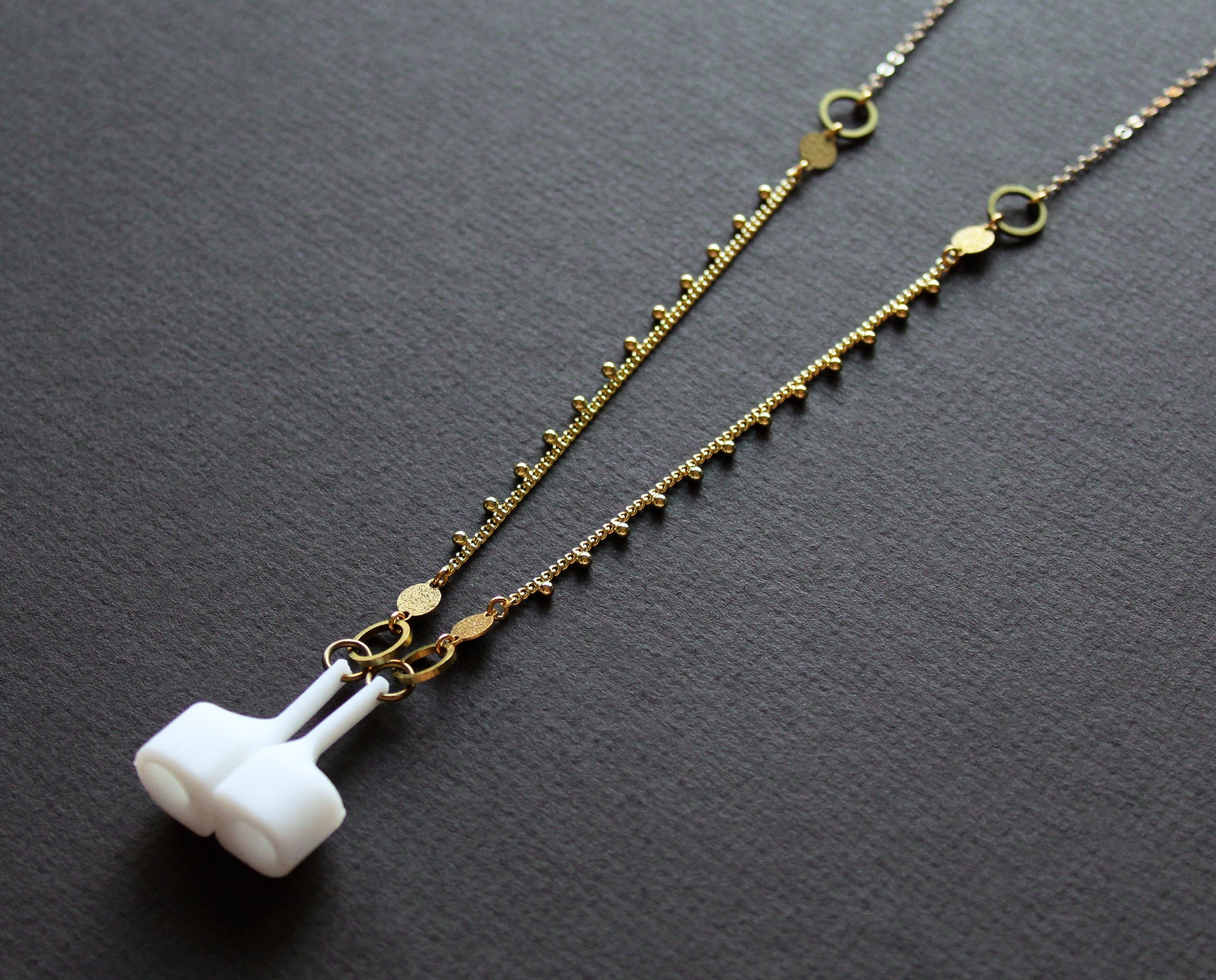 Fay Earbud Chain