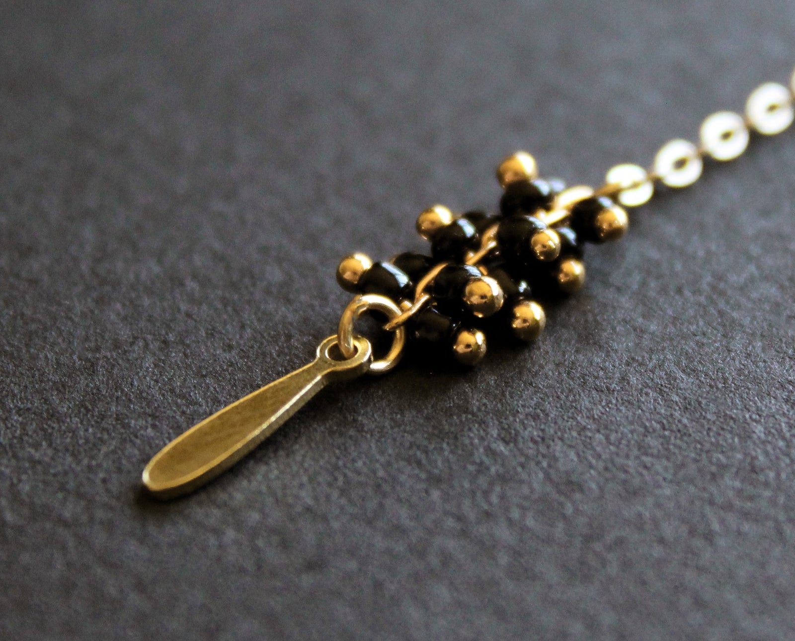 Palo Earrings Black - Asymmetric