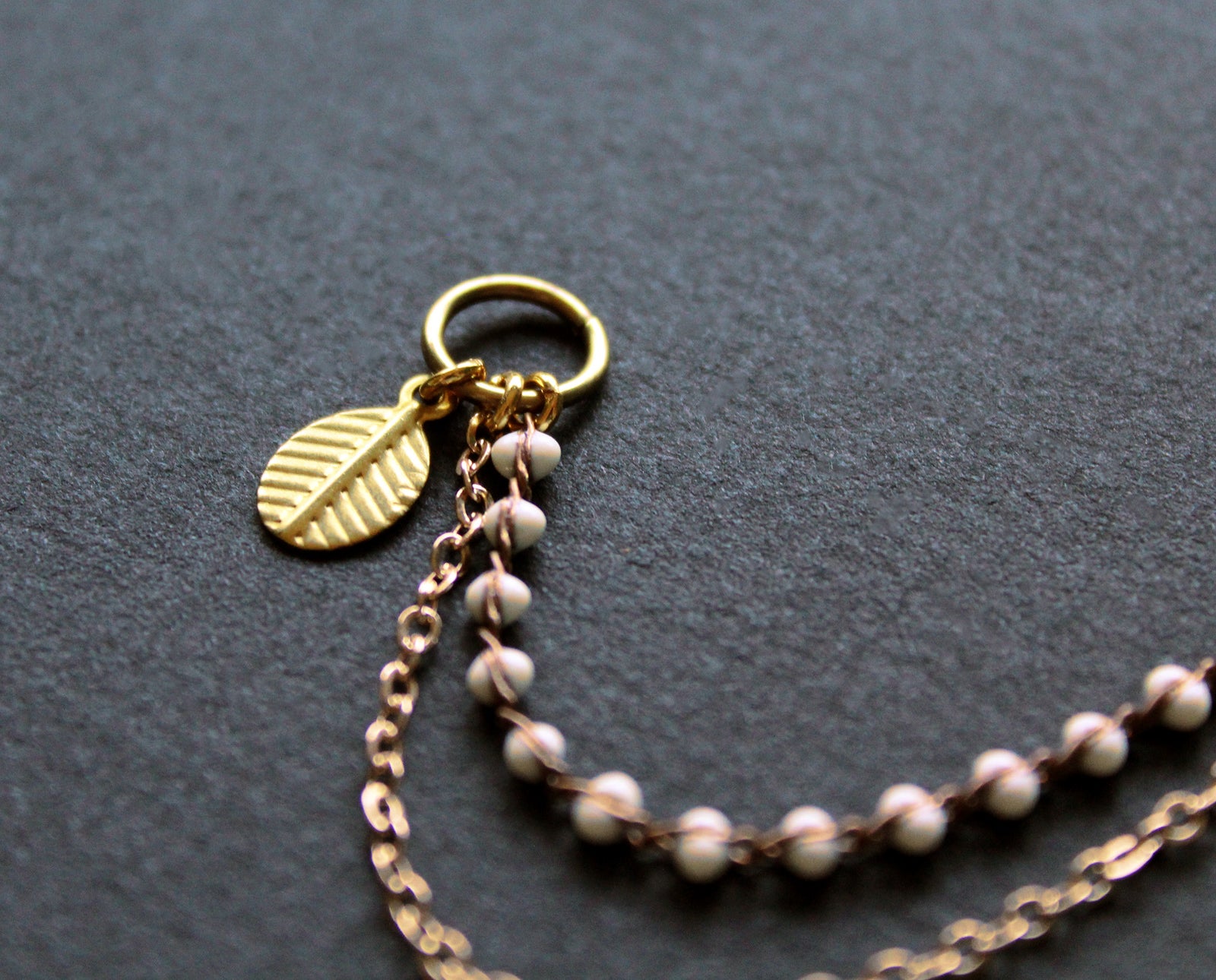 Lani Shoe Chain - White