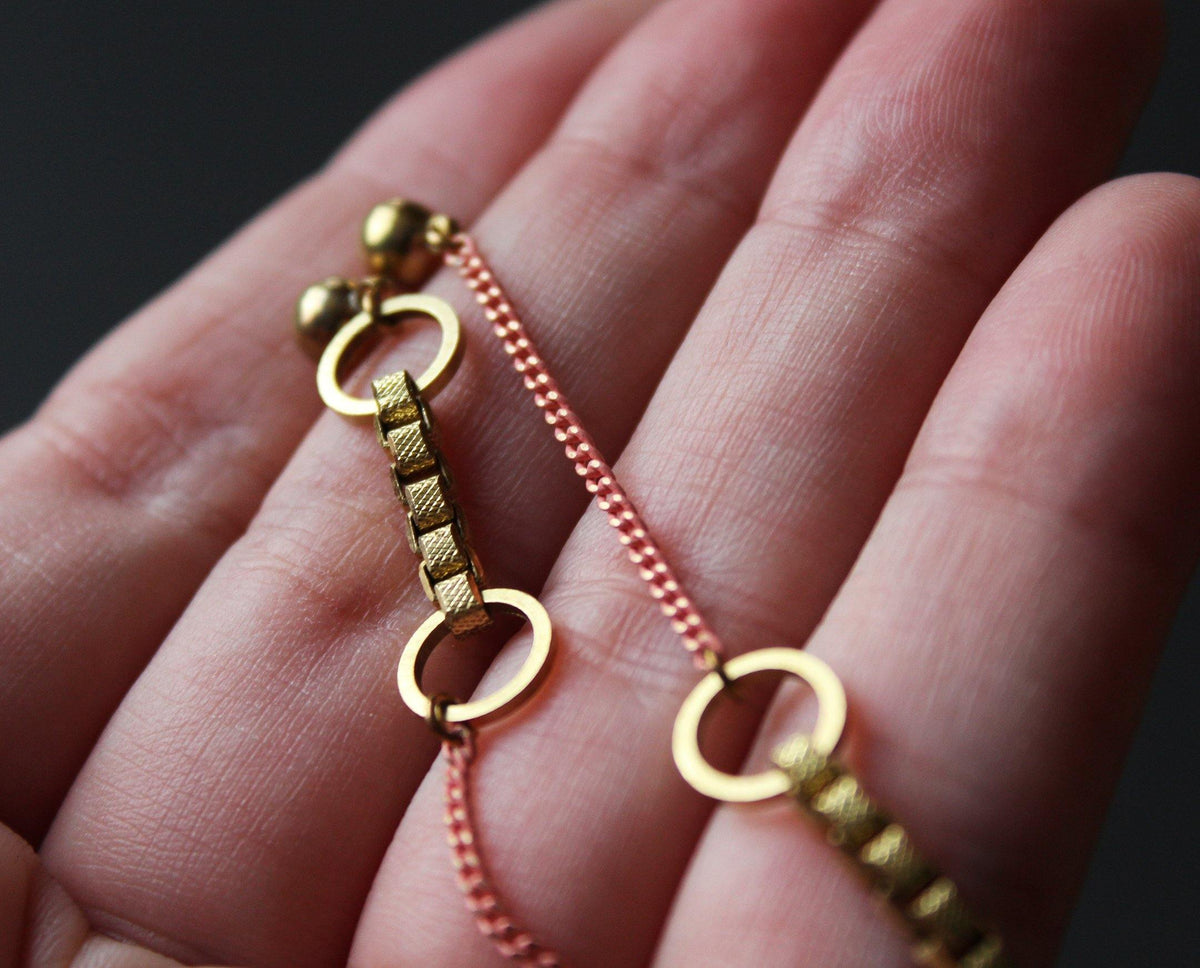 Jillian Earrings Asymmetric Pink - Nea