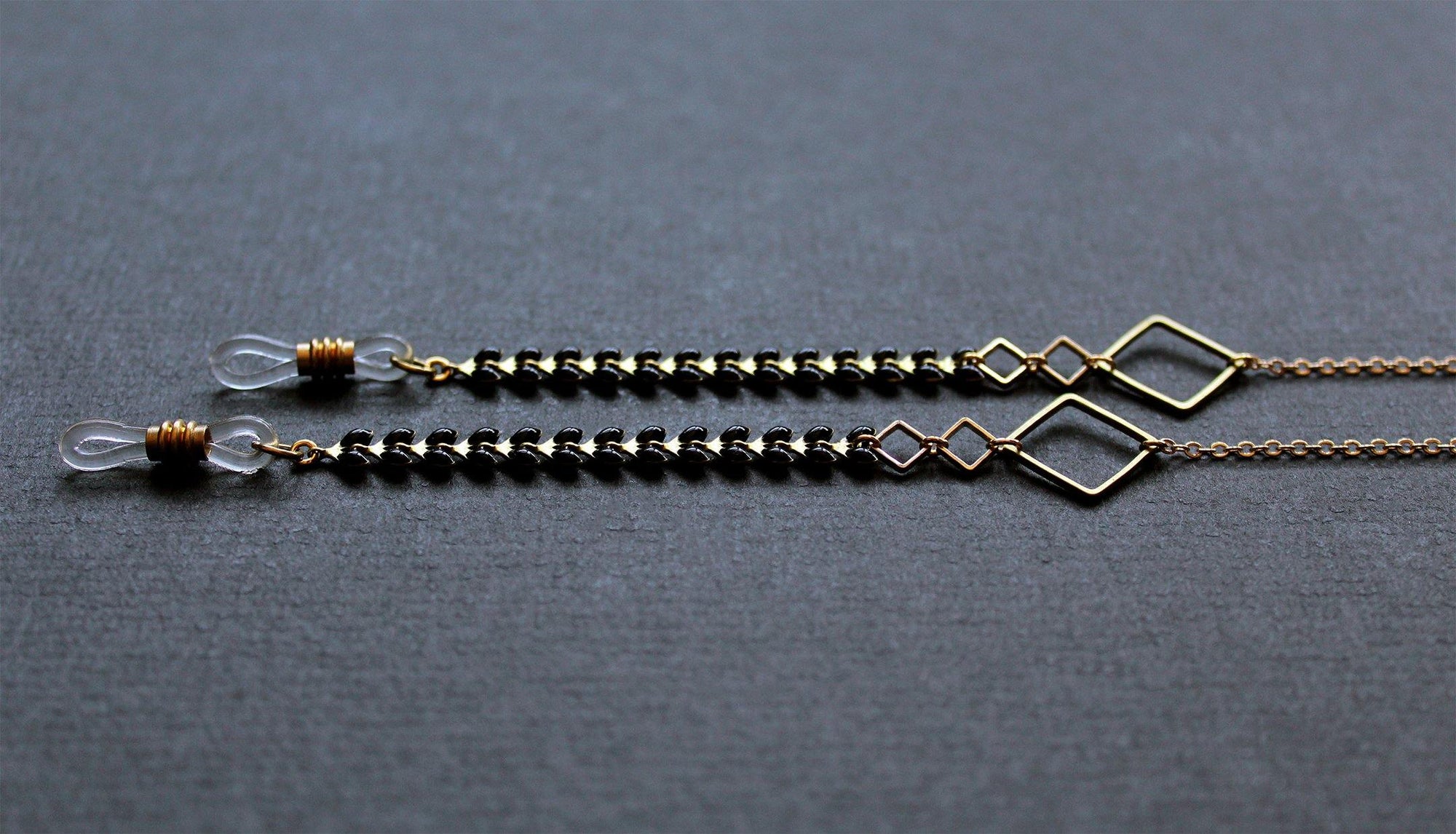 Kalea Glasses Chain Black - Nea