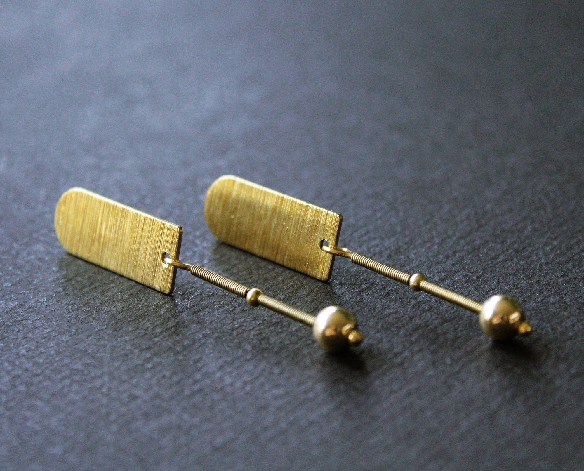 Volta Earrings - Nea