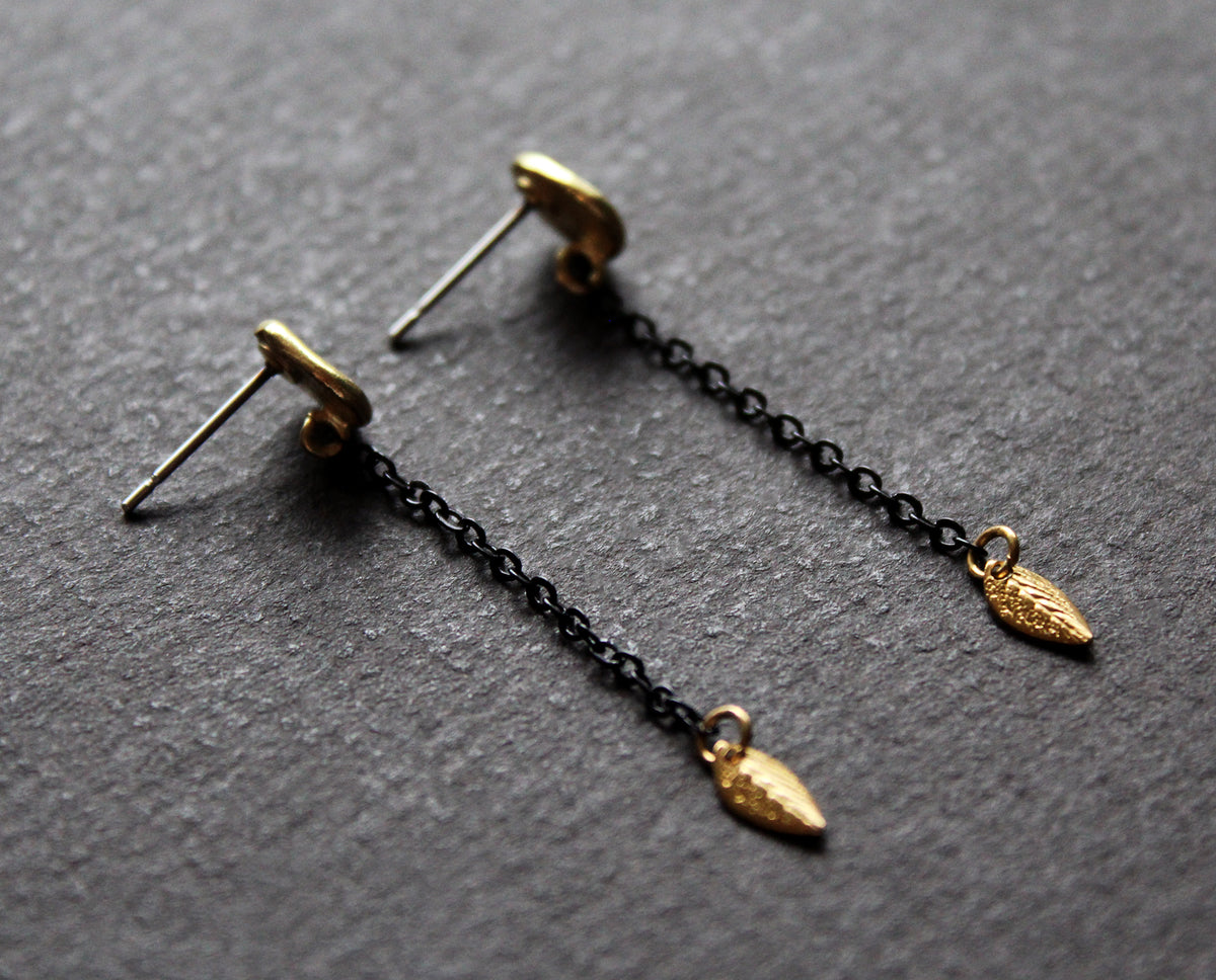 Tiny gold leaf dangle earrings - Handmade jewelry Nea design