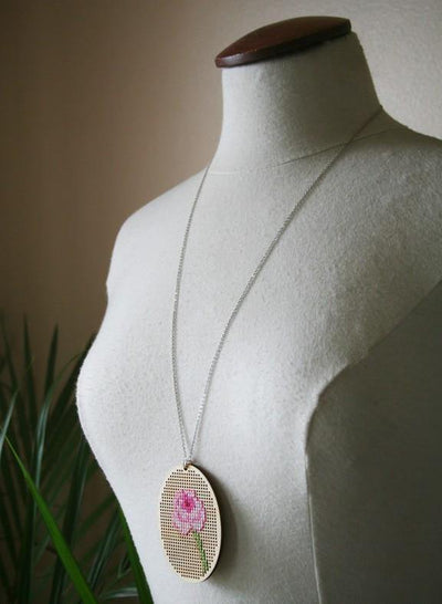 Rose Necklace - Nea - 3
