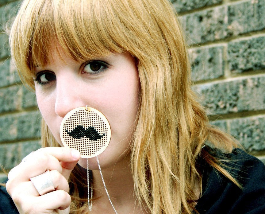 Mustachio Necklace - Nea - 1